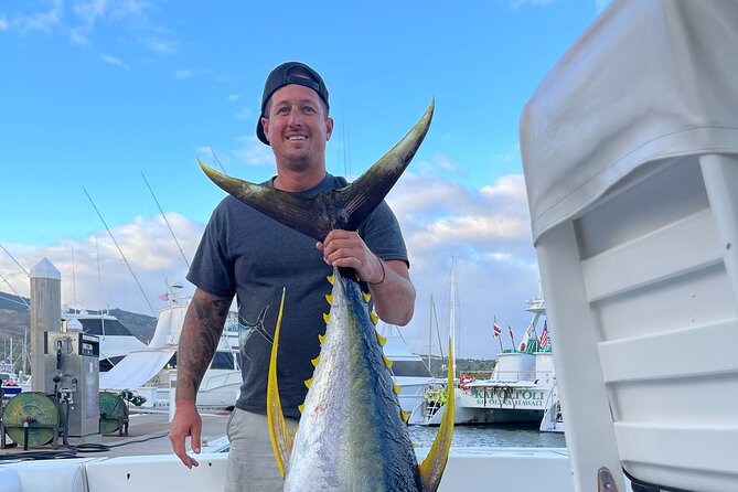 Waikiki Deep Sea Fishing Charter from Oahu - Captain, crew, and the feel of the day