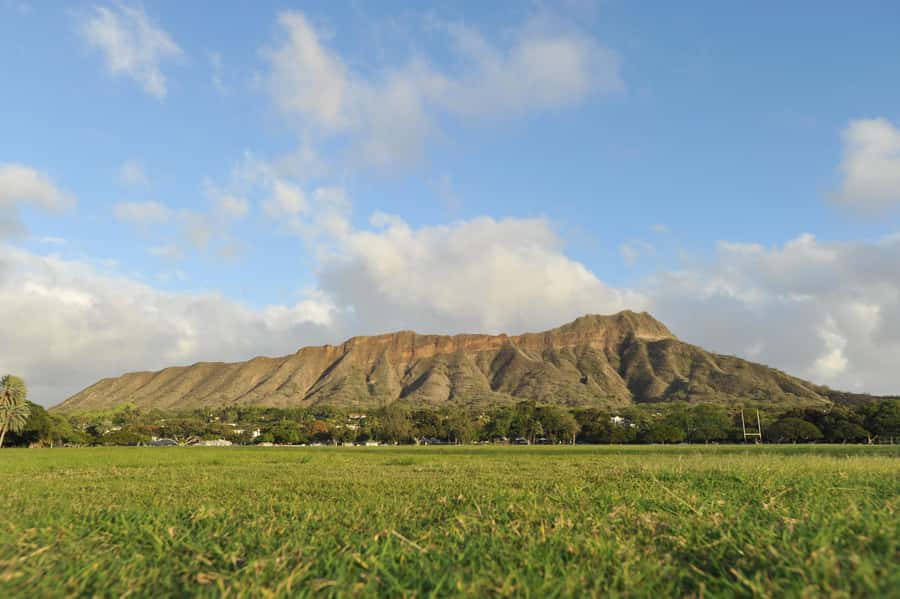 Waikiki: Diamond Head Hiking/ Hiking Starts at 7:00am. - Walking the 2.6-km Diamond Head Trail