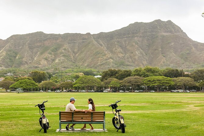Waikiki Electric Bike Tour Self Guided: Diamond Head Bike & Hike - What the summit adds to the day