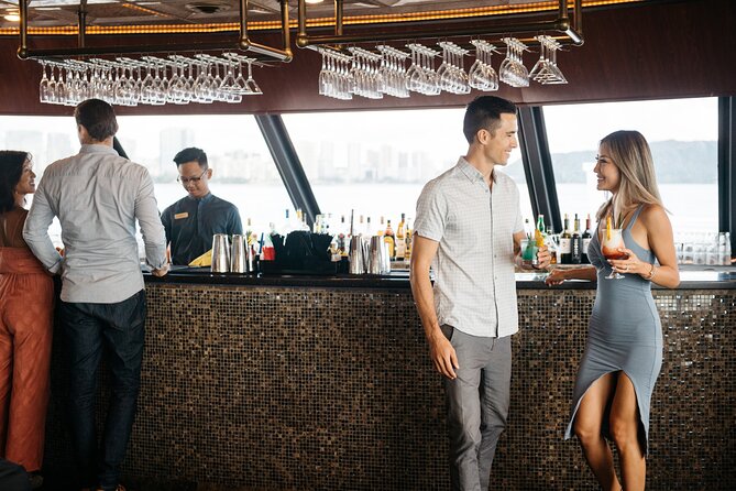 Waikiki Fireworks Cocktail Cruise - The welcome cocktail and onboard spending