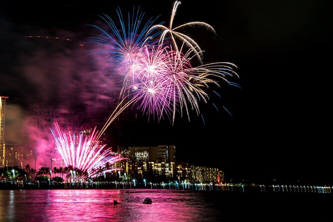 Waikiki Friday Firework Catamaran Tour - Who should book this Waikiki fireworks cruise?