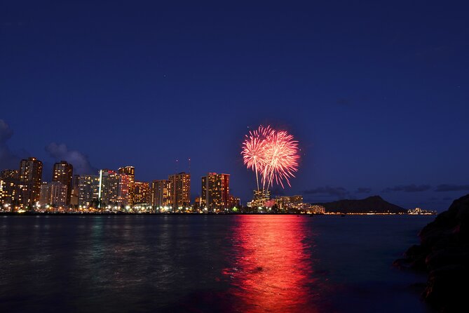Waikiki: Friday Night Fireworks Catamaran Cruise - Who should book the Pink Sails cruise?