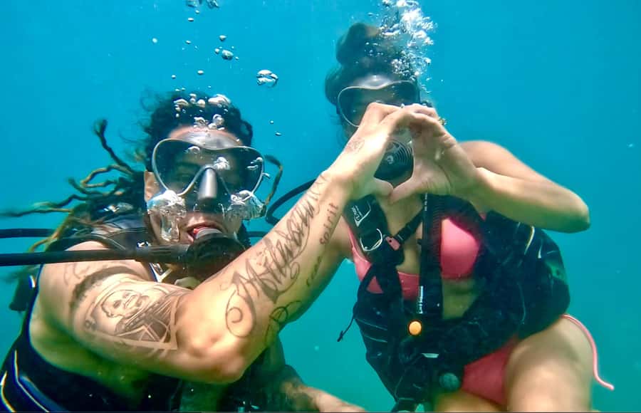 Waikiki: Honolulu Beginner Scuba Diving with Videos - The guided ocean session