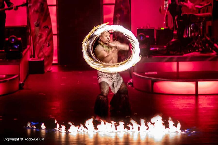 Waikiki: Luau and Buffet w/ optional Rock-A-Hula Show - Key points to know before booking