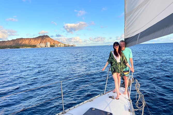 Waikiki private Day Tour and Sunset sail for couples - Sailing toward Diamond Head at sunset