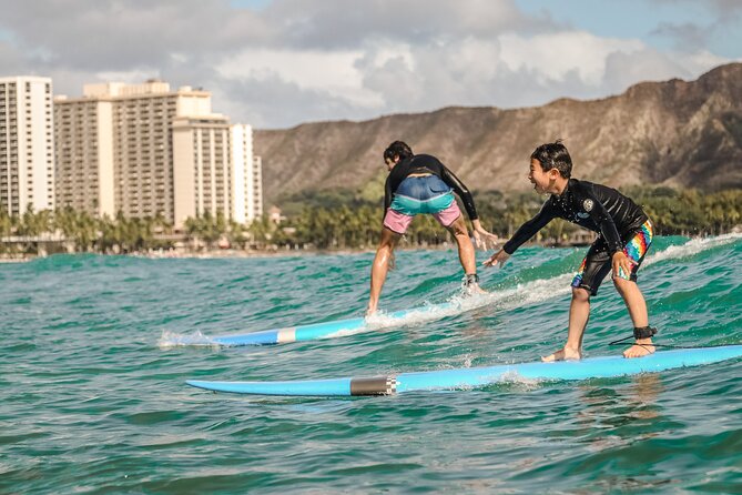 Waikiki Private Group Surf Lesson - The first 15 to 30 minutes: safety before surfing
