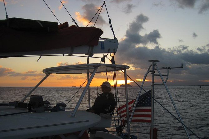 Waikiki Signature Sunset Catamaran Sail - The bento box is a pleasant snack, not dinner