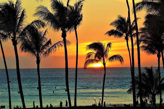 Waikiki Sunset Cocktail Cruise - Hilton Hawaiian Village - What dinner really means on this cruise