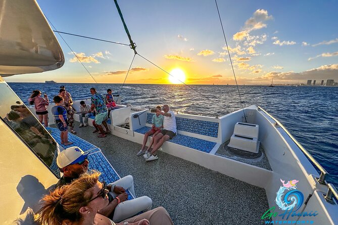 Waikiki Sunset Cruise from Oahu - Meeting point and timing advice