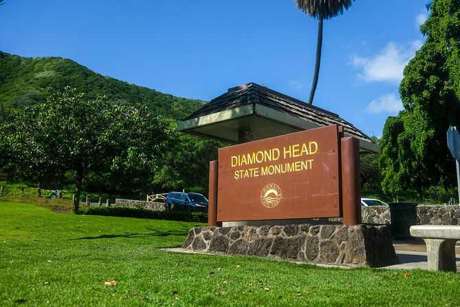 Waikiki Trolley Blue Line Coastline & Local Grindz Hop-on Hop-off - Rainbow Drive-In: a taste of everyday Honolulu