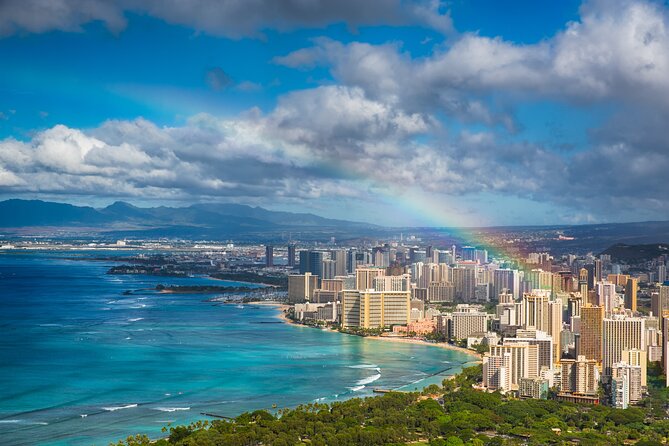 Waikiki Trolley Blue Line Coastline & Local Grindz Hop-on Hop-off - What the narration adds to the scenery