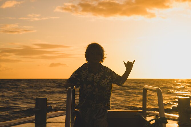West Oahu Sunset Cocktail Cruise with Appetizers - Wildlife watching without false promises