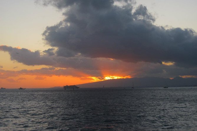 West Oahu Sunset Cocktail Cruise with Appetizers - Hawaiian sea stories beyond the sunset