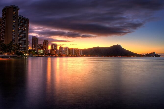 Whale Watching and Sunrise Breakfast Cruise in Honolulu - Breakfast, coffee, and the early start