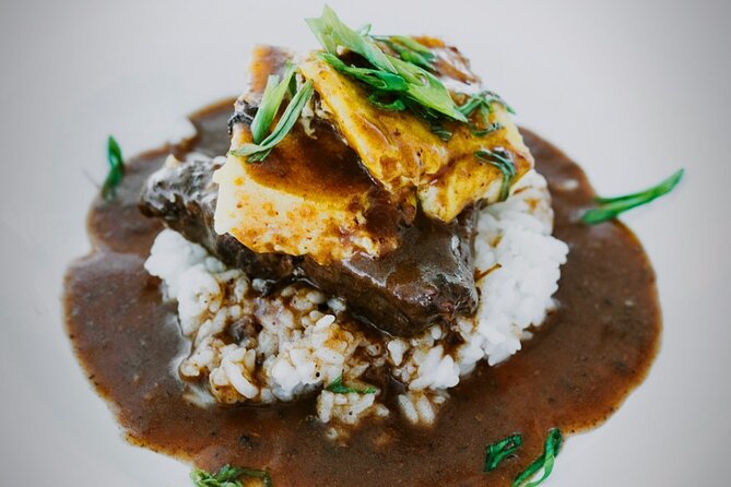 Whale Watching & Late Breakfast Cruise in Honolulu - Breakfast: Kona coffee, taro French toast, or loco moco